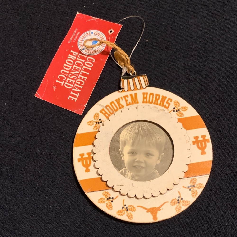 NWT University of Texas Longhorns Hook Em Horns Wooden Christmas Ornament